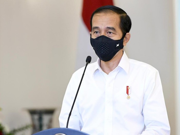 Presiden Jokowi buka-bukaan soal UU Cipta Kerja.