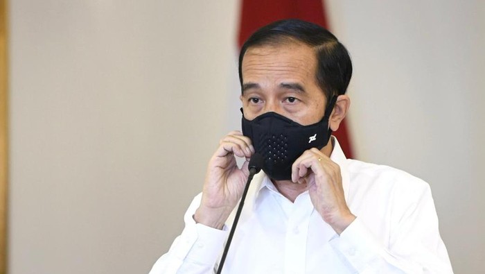 Presiden Jokowi buka-bukaan soal UU Cipta Kerja.