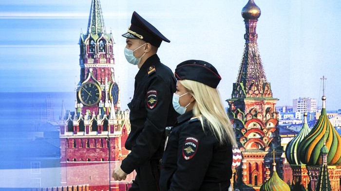 Otoritas Rusia mencetak rekor baru dengan melaporkan lebih dari 12 ribu kasus virus Corona (COVID-19) dalam sehari.