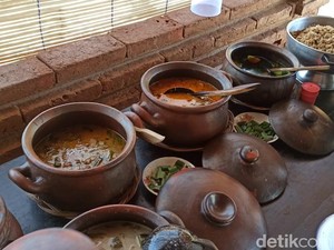 Rumah Makan di Ponorogo Ini Tawarkan Nuansa Tradisional dan Menu Desa