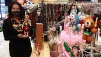 Elly bilang omzet penjualan dalam pameran ini melebihi target. Apalagi digelar saat pandemi.