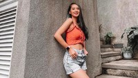 Miliki body langsing, Soraya Rasyid bikin iri banyak wanita, salah satunya adik Kriss Hatta yang eks pramugari, Cyndyana Lorens. (Foto: Instagram Soraya Rasyid)