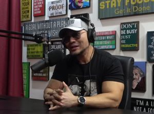 Deddy Corbuzier Minta Maaf usai Disomasi soal Podcast ODGJ Bebas COVID-19