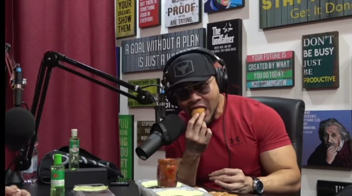 Video Podcast Deddy Corbuzier dan Sisca Soewitomo Diupload Ulang