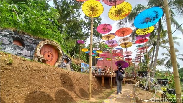 Wisata Ciamis di Kampung Teratai