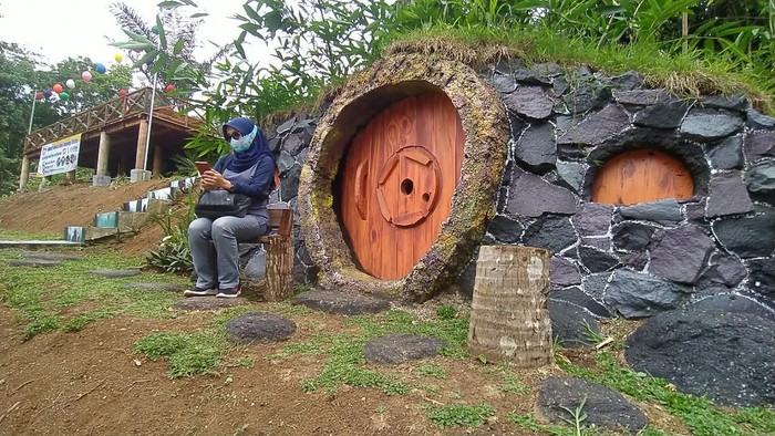 Wisata Ciamis Kampung Teratai