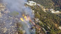 Kebakaran ini diperparah karena memicu ledakan ranjau darat yang ditempatkan di sepanjang garis depan di perbatasan Lebanon. Kebakaran terjadi di desa desa di sepanjang perbatasan dengan wilayah yang diokupasi oleh Israel.