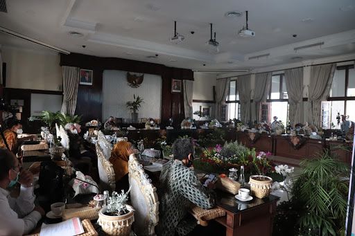 adv pemkot surabaya