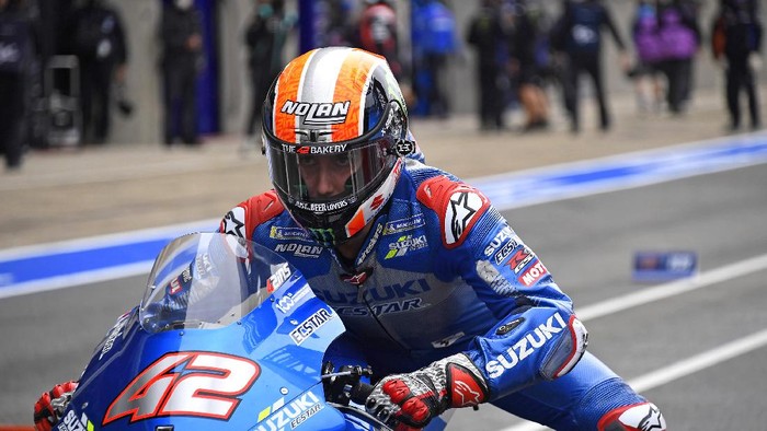 LE MANS, FRANCE - OCTOBER 09: Alex Rins of Spain and Team Suzuki ECSTAR  starts from box during the MotoGP of France: Free Practice at Bugatti Circuit  on October 09, 2020 in Le Mans, France. (Photo by Mirco Lazzari gp/Getty Images)