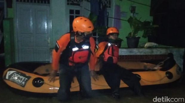 Floods in Ciganjur, South Jakarta (Jaksel)