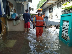 Video Korban Banjir di Ciganjur: Ibu Hamil Meninggal