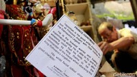 Kisaran harga untuk wayang golek yang dibuat Tatang untuk yang paling kecil yaitu bolpoin dibanderol Rp 20 ribu dengan pengerjaan selama 1 hari hingga selesai. Ada juga untuk ukuran pedalangan antara Rp 850 ribu - Rp 900 ribu, berbeda dengan ukuran yang lebih besar lagi mencapai Rp 1,5 juta.   