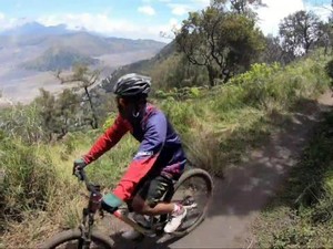 Pecinta Sepeda, Ayo Gowes Taklukkan Gunung Bromo!