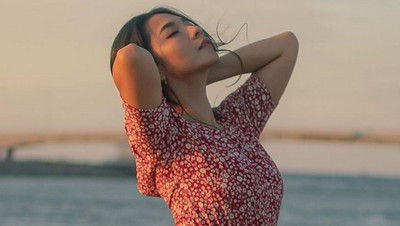 Tahan Napas! Dinda Kirana Belajar Diving, Pamer Body Goals