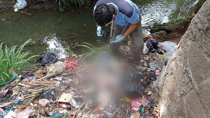 Geger penemuan mayat bayi di Cimahi.