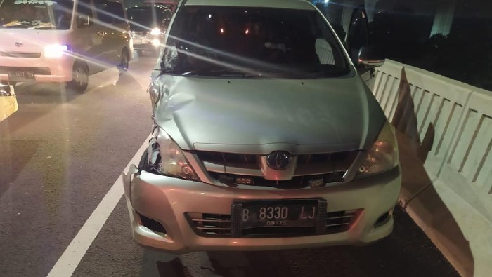 Kecelakaan Beruntun di Tol Elevated Arah Jakarta