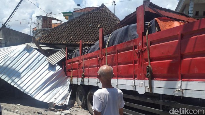 kecelakaan di lamongan