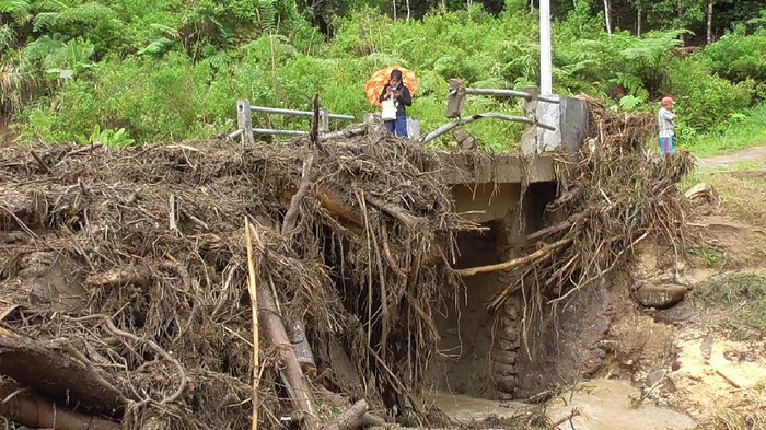 Longsor di Mamasa, Sulbar mengakibatkan 3 dusun terisolasi.