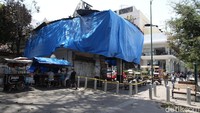 Restoran Legian yang berada di kawasan Malioboro dilaporkan terbakar imbas aksi yang berujung kerusuhan tersebut.