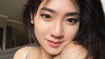 Rachel Florencia, Wibu Merangkap Istri Online Ribuan Umat