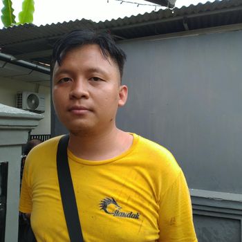 Salah Satu Warga Menceritakan Momen saat Tertimbun Puing Longsor di Ciganjur