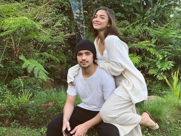 10 Foto Artis Cantik Indonesia dan Adik Gantengnya, Bikin Netizen Kepincut