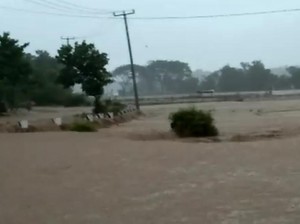 Jabar Hari Ini: Seribu Korban Banjir Ngungsi-1,2 Juta Warga Bogor Divaksin Corona