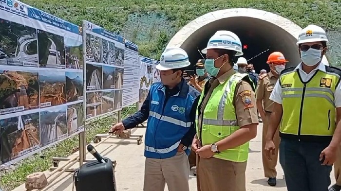 Bupati Sumedang meminta nama gerbang tol diganti sesuai kecamatan