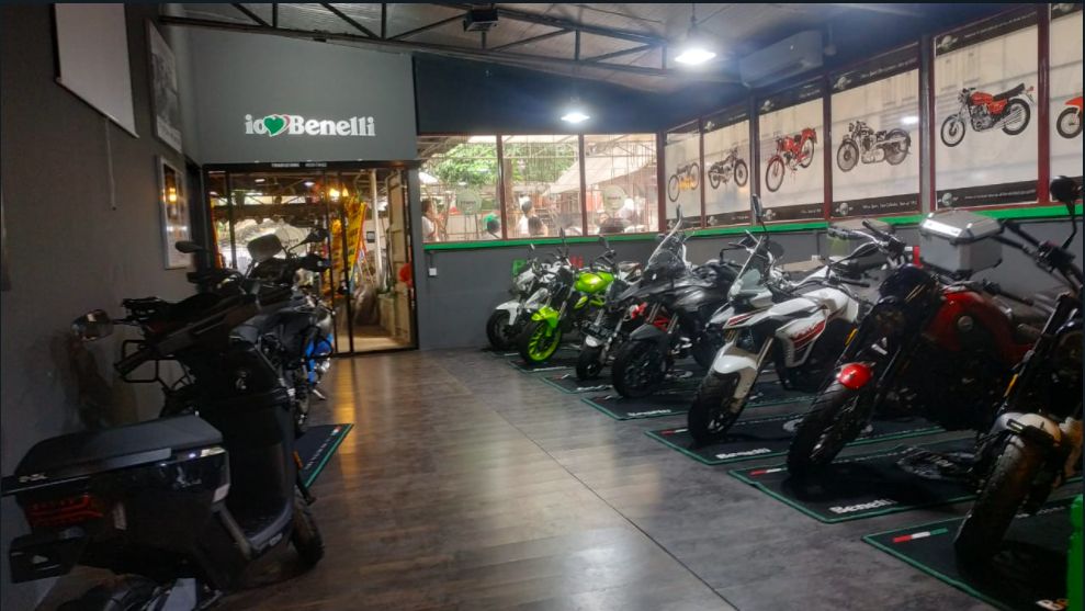 Diler Benelli di Bintaro Jakarta Selatan