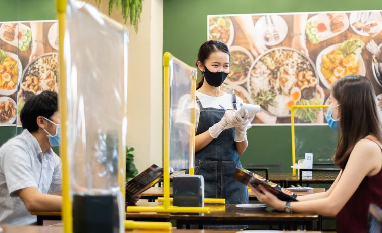 DKI Kembali PSBB Transisi, Ini Tips Aman Makan di Resto dari Pakar