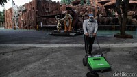 Keamanan dan kenyamanan wahana menjadi prioritas utama. kebersihannya pun terus dijaga dengan melakukan disinfeksi Corona setiap hari.