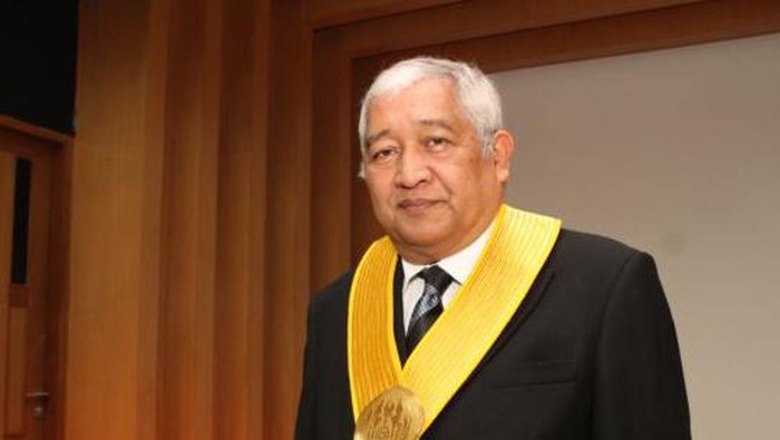 Guru Besar Fakultas Kedokteran Unpad Kusnandi Rusmil Guru Besar Fakultas Kedokteran Unpad Kusnandi Rusmil