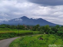7 Gunung di Jawa Timur Incaran Pendaki yang Wajib Masuk Bucket List