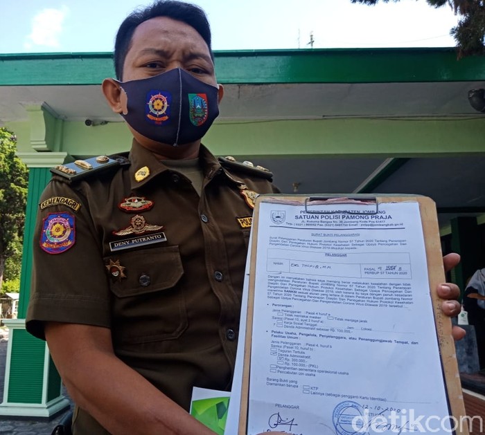 Kabid Ketertiban Umum dan Sumber Daya Aparatur Satpol PP Jombang Haris Aminuddin