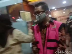 4 Bulan Jadi Tersangka Kasus Jiwasraya, Pejabat OJK Fakhri Hilmi Ditahan