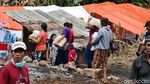 Korban Kebakaran Kampung Adat Cengkuk Tinggal di Tenda Darurat