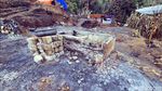 Korban Kebakaran Kampung Adat Cengkuk Tinggal di Tenda Darurat