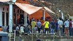Korban Kebakaran Kampung Adat Cengkuk Tinggal di Tenda Darurat