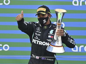 Lewis Hamilton Samai Rekor Kemenangan Michael Schumacher