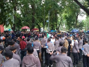 Video Detik-detik Penangkapan Ketua KAMI Medan Terkait Demo Ricuh