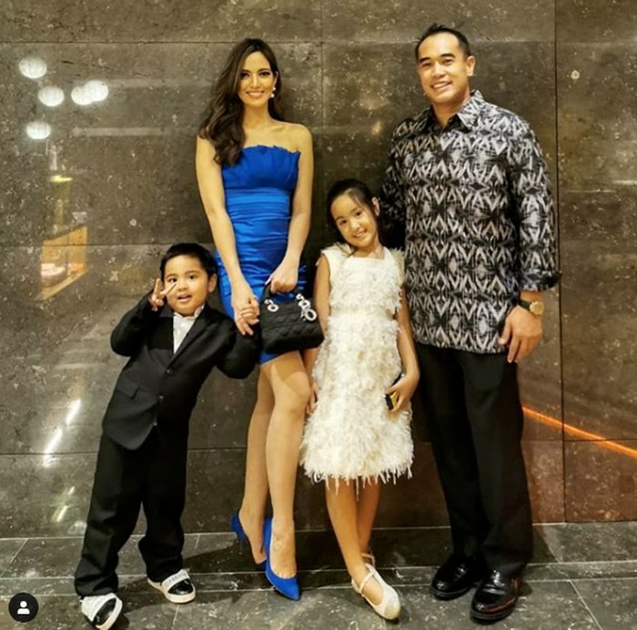 Nia Ramadhani Nia Ramadhani