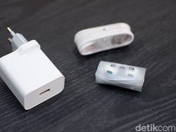 Unboxing Reno4 F, Ponsel Berbodi Ramping Punya 6 Kamera