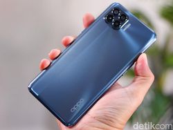 Unboxing Reno4 F, Ponsel Berbodi Ramping Punya 6 Kamera