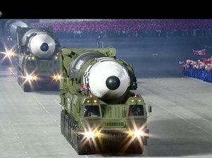 Korut Pamerkan Rudal Antarbenua Terbaru Saat Parade, AS Kecewa