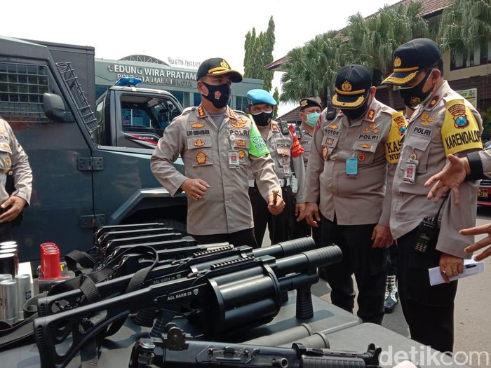 Polresta Malang Kota mempersiapkan pengamanan demontrasi susulan menolak UU Cipta Kerja.