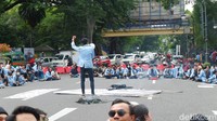 Sejauh ini sudah bergabung tujuh universitas dan mereka mengklaim akan terus akan bertambah dan berlipat ganda. Selain itu, tindakan represif pihak kepolisian juga tidak dapat dibenarkan.