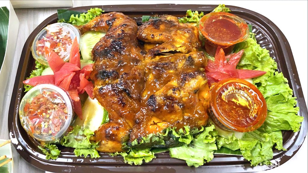 Seejontor Huaah Enaknya Ayam Bakar Sambal Super Pedas Di Kantin Dpr