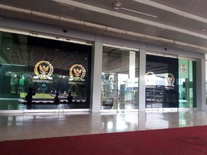 Ada Fasilitas Hotel untuk Anggota DPR yang Positif COVID-19