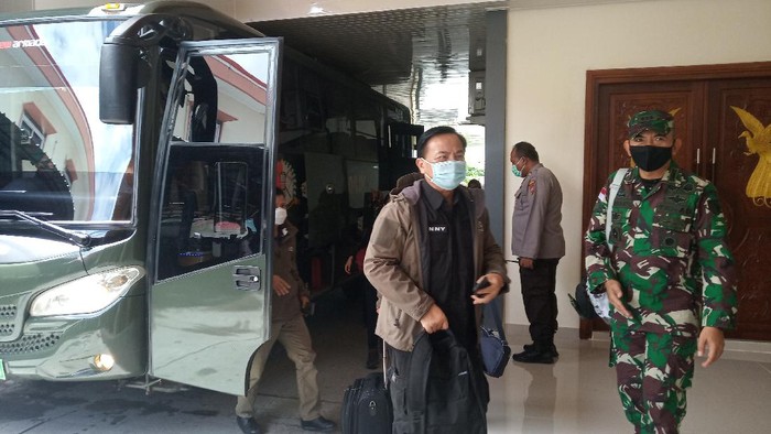 TGPF Intan Jaya tiba di Timika Papua (Foto: Saiman/detikcom)