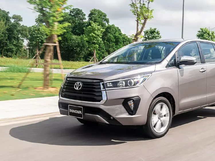 Minim Ubahan, Ini Penampakan Toyota Innova Terbaru